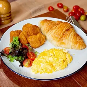 Croissant and Nuggets Set by Cafe de Thaan Aoan