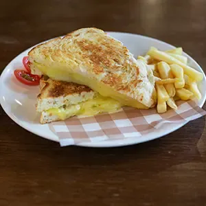 Grilled Cheese sandwich by cafe de thaan aoan