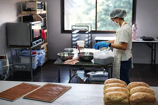 thaan aoan bakery delivery