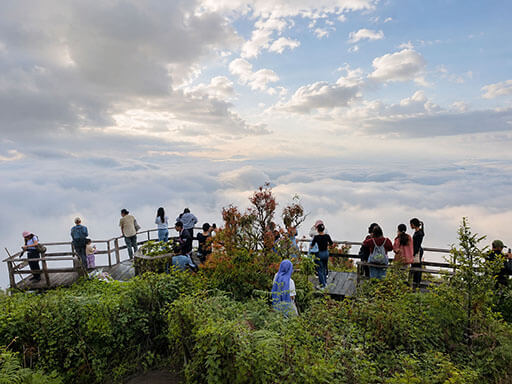 เที่ยวดอยอินทนนท์ Twin Royal Pagodas at Doi Inthanon, Chiang Mai